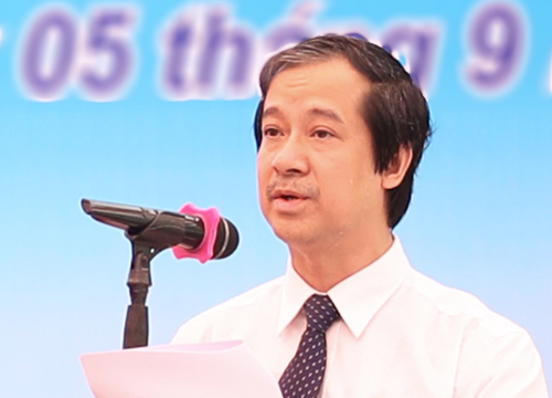 PGS Nguyễn Kim Sơn phát biểu tại lễ khai giảng. Ảnh: VNU